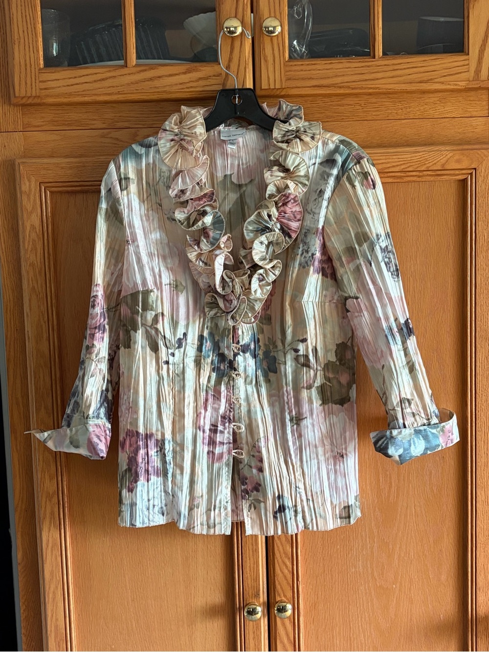 Harve benard Ruffled collar Floral Button-Front v-neck Women’s blouse large